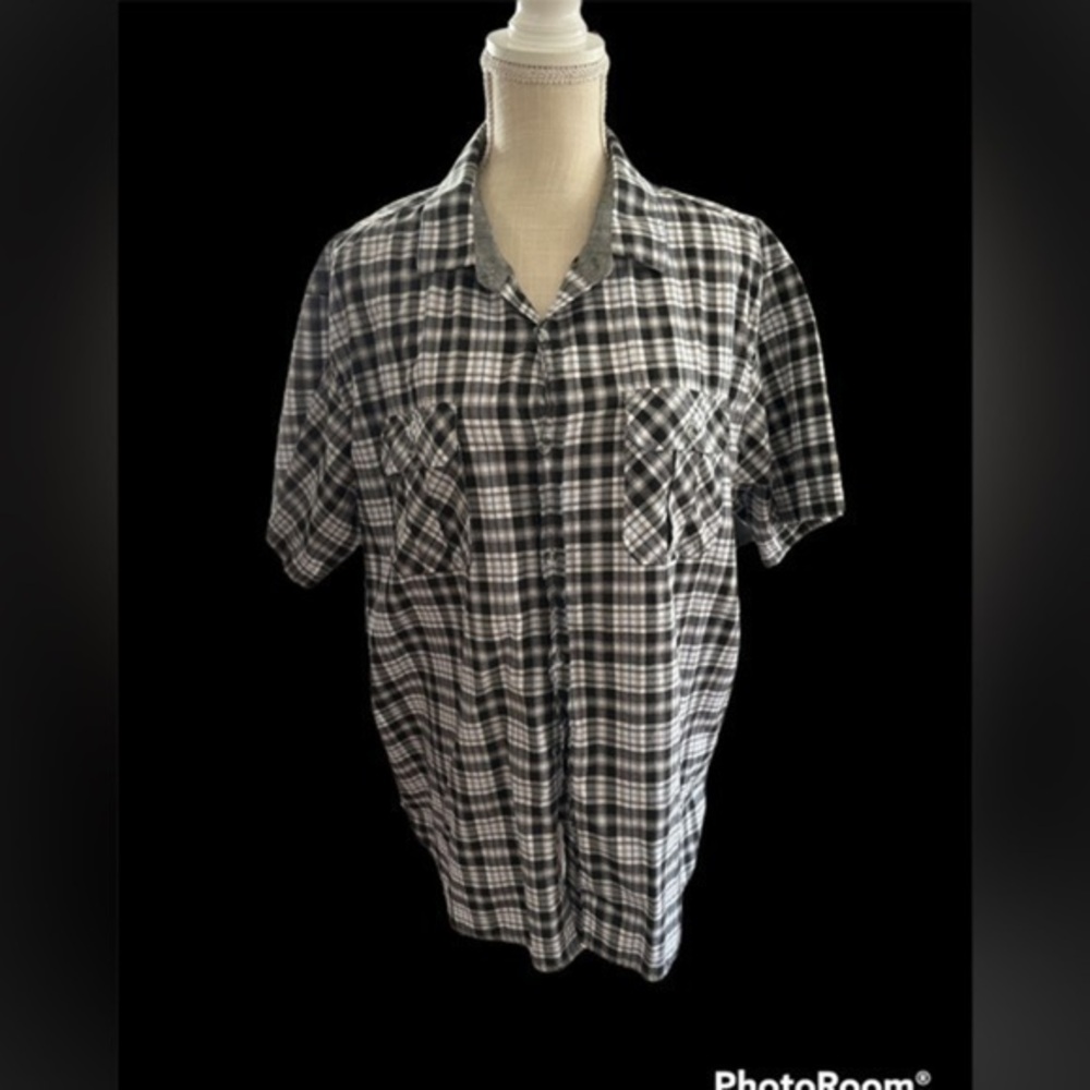 Vese Black and white and Gray double pocket button‎ down shirt.​